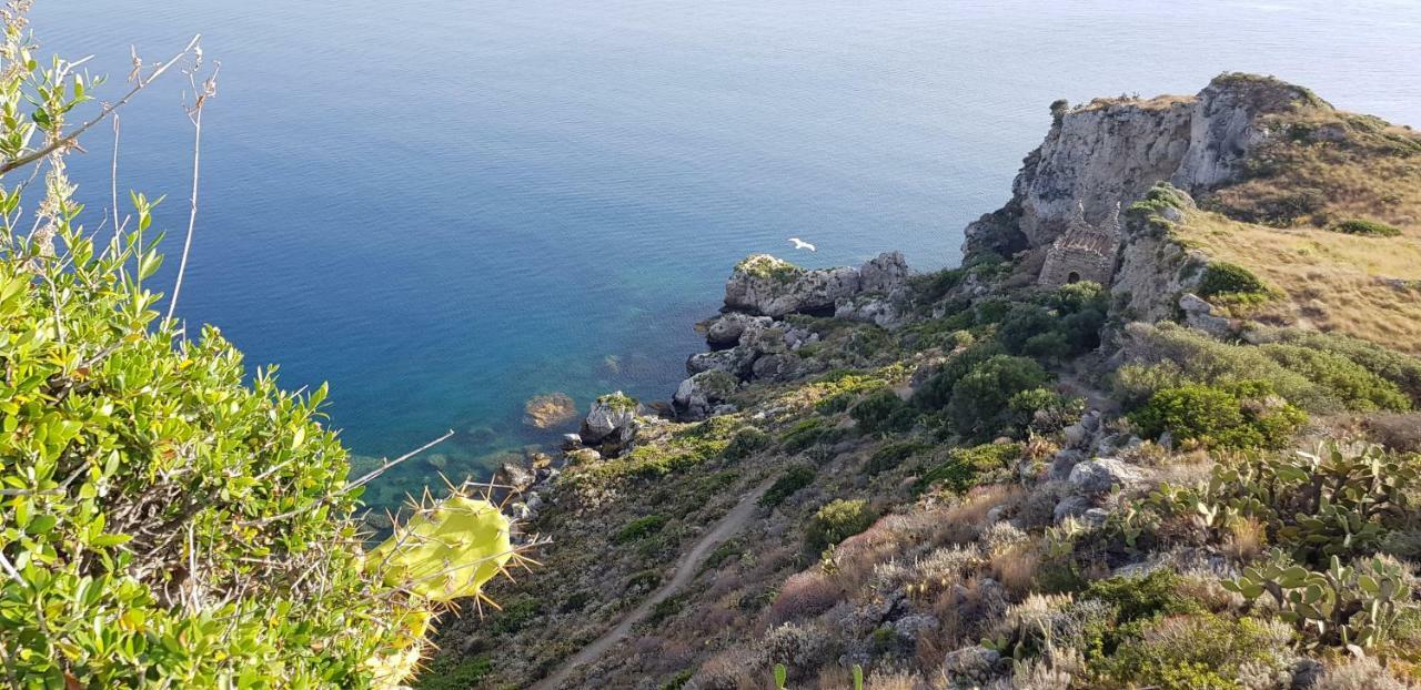 Apartamento L'Isola Di Ago Torregrotta Exterior foto
